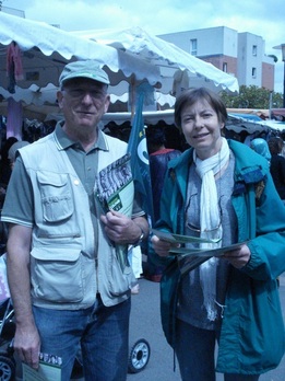 Gérard Bunel et moi-même au marché Léo Ferré, le jeudi 4 juin. Gérard Bunel et moi-même au marché Léo Ferré, le jeudi 4 juin.